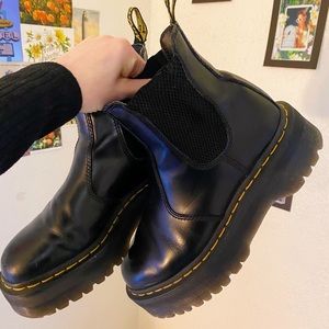 doc marten 2976 platform quad chelsea boot 🖤